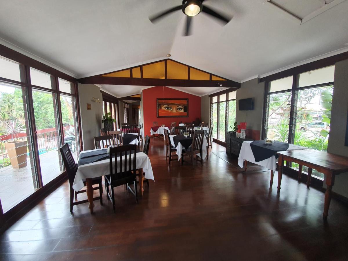 The Palms Guesthouse Mbombela Esterno foto